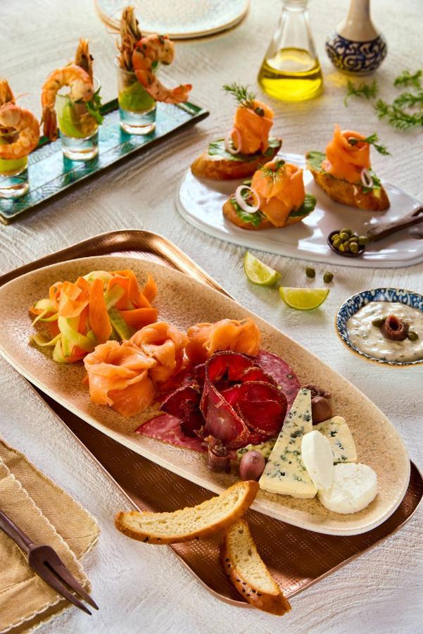 Benben By Dhara Hotels - Adults Only Ασουάν Εξωτερικό φωτογραφία Smoked salmon